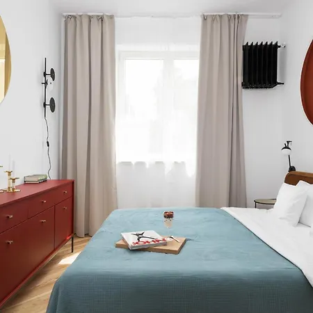 Oomph Stylish Vintage Apartment Warsaw